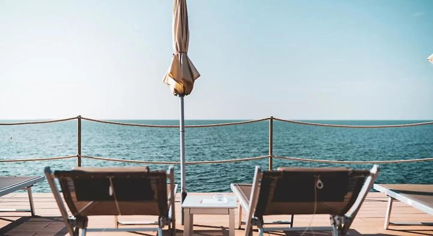 Tre Merli Beach Hotel Terrasse