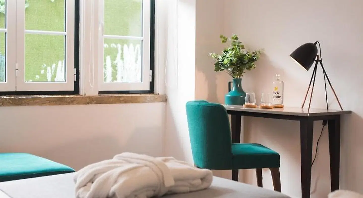 Feels Like Home Bica Prime Suites ROOM_EXAMPLE