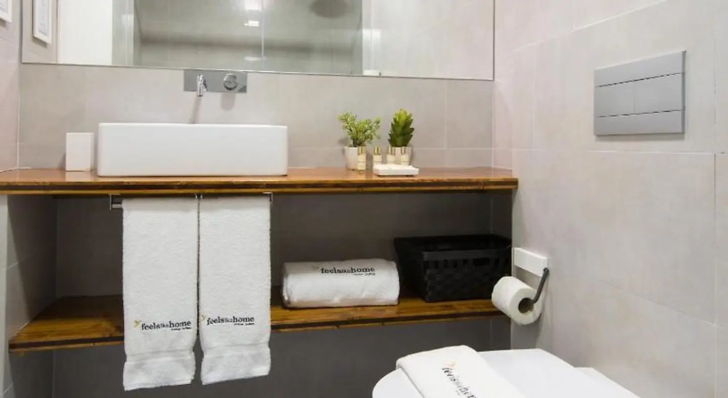 Feels Like Home Bica Prime Suites Badezimmer