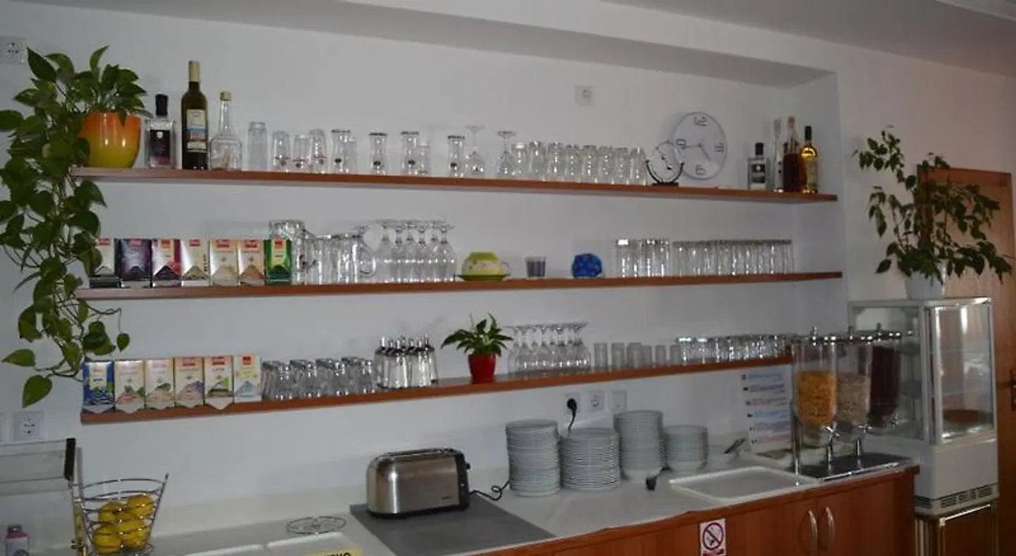 Pansion Antonio Bar