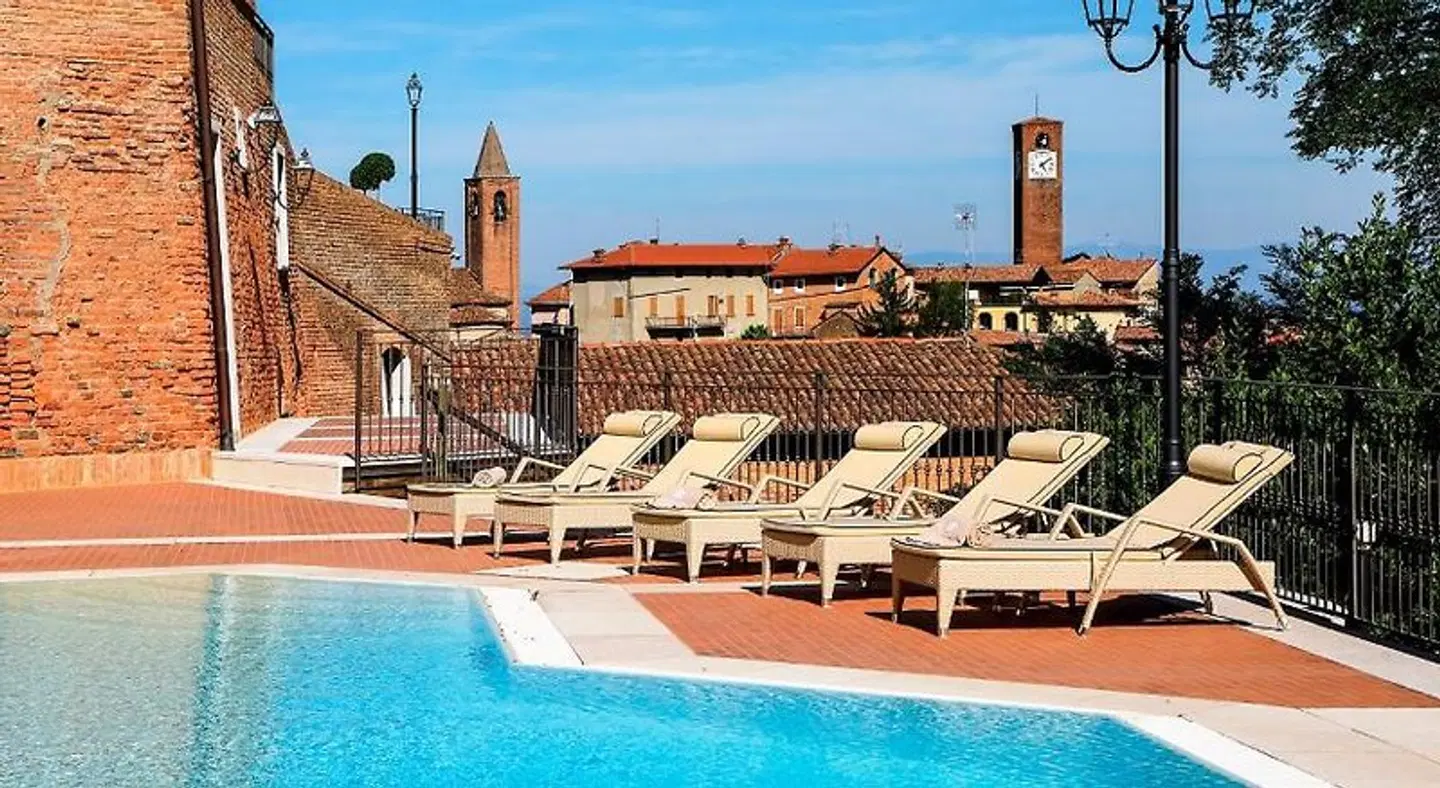 Relais Villa Prato OUTDOOR_POOL