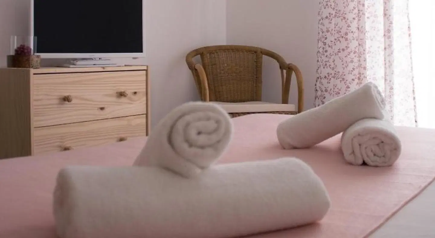 ALMAS ROOMS ROOM_EXAMPLE