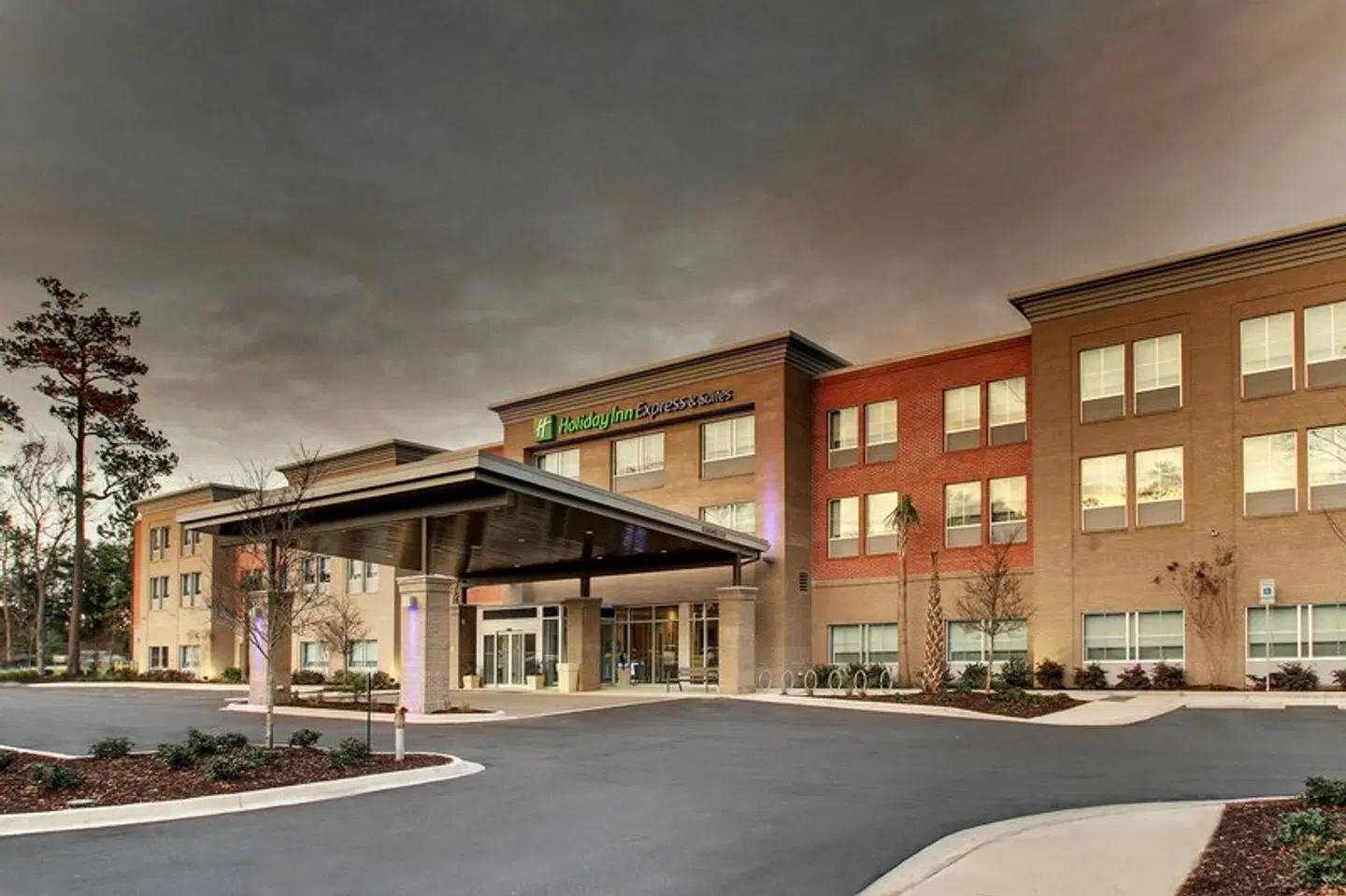 Holiday Inn Express & Suites Charleston NE Mt Pleasant US17 by IHG EXTERIOR