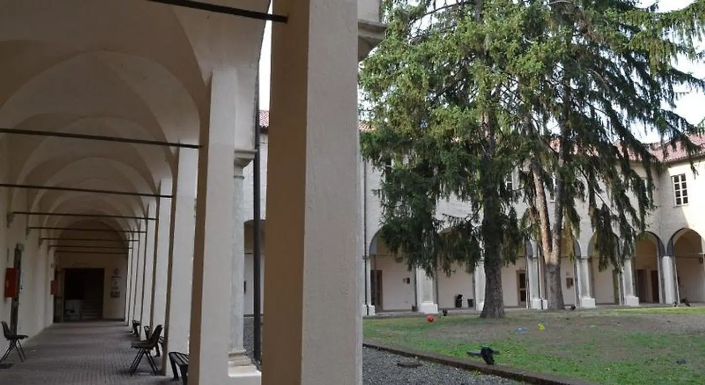 Il Chiostro Hostel and Hotel EXTERIOR