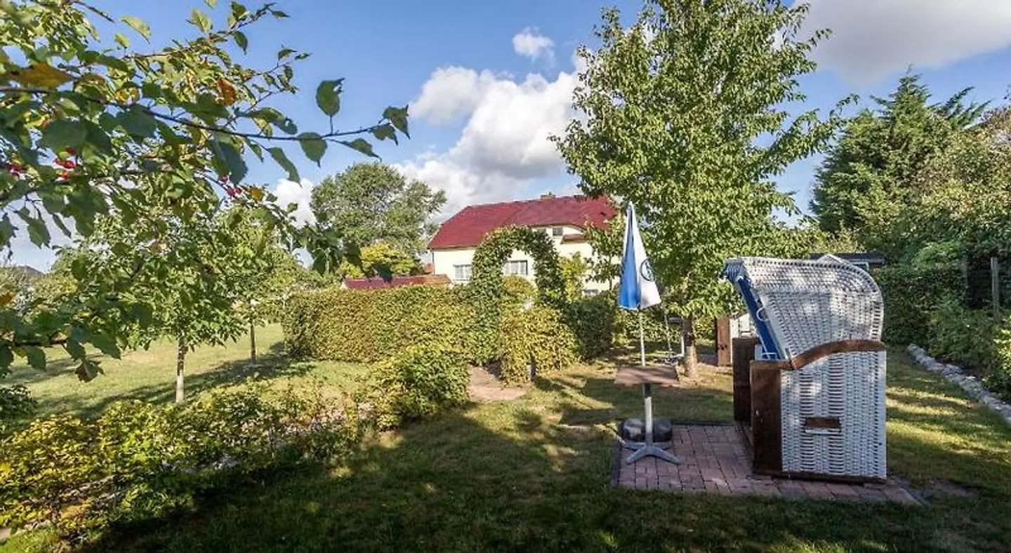 Haus Silbermöwe Garten