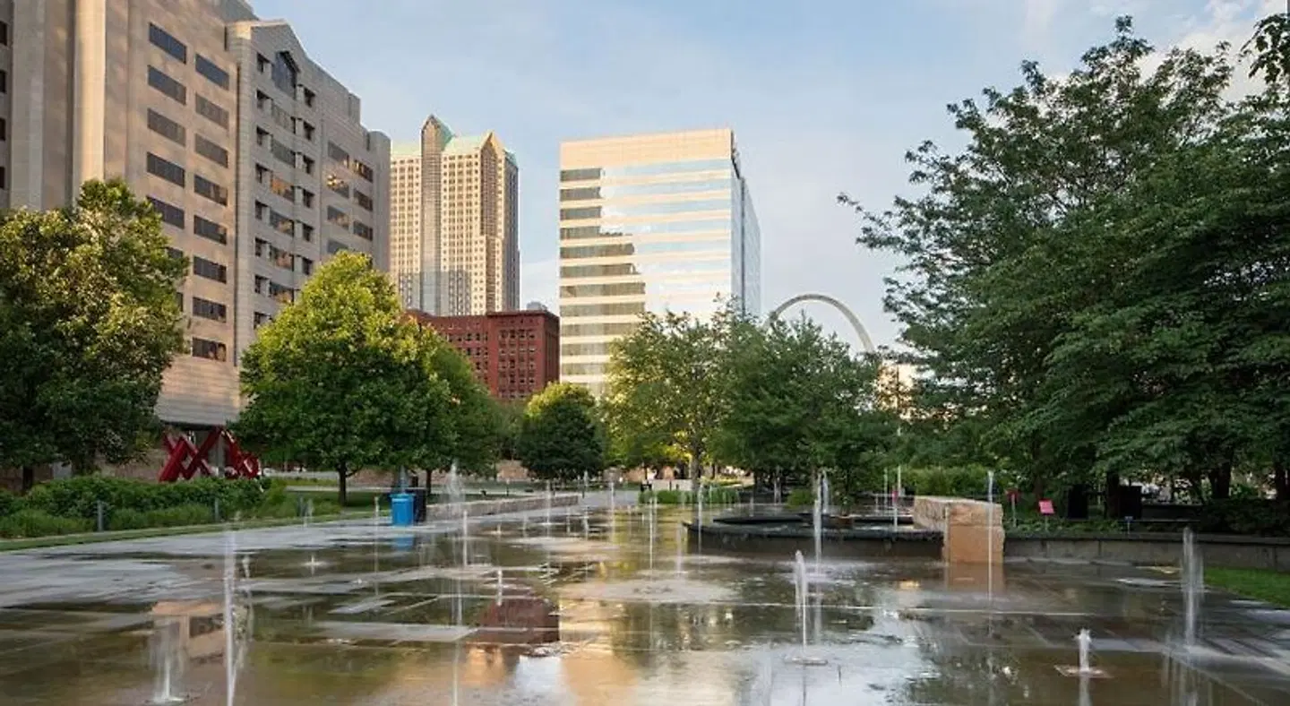 Hyatt Regency St. Louis at The Arch EXTERIOR