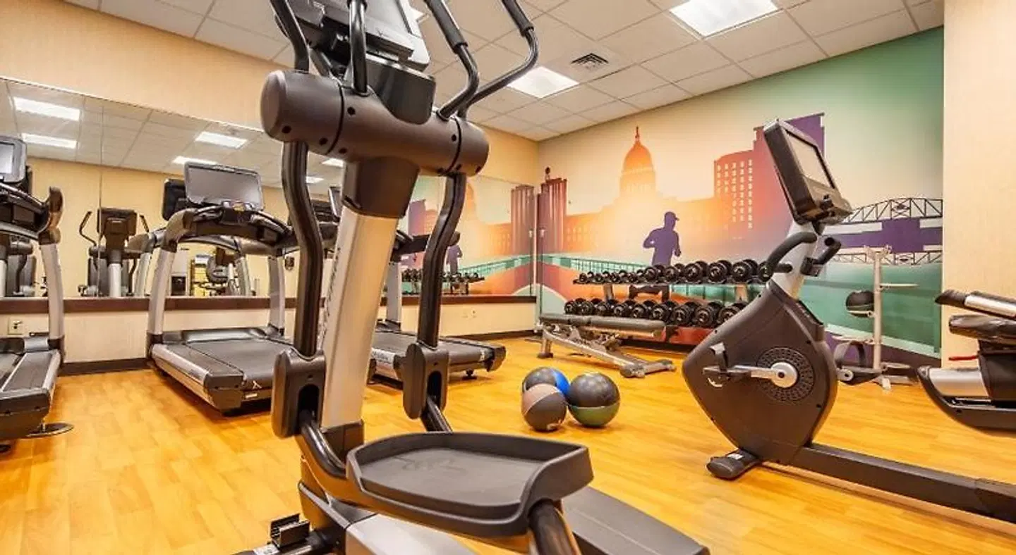 Hyatt Place Madison/Downtown SPORTS_AND_LEISURE