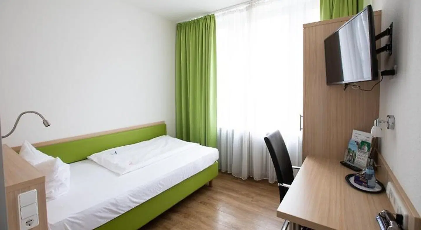 Astoria ROOM_EXAMPLE