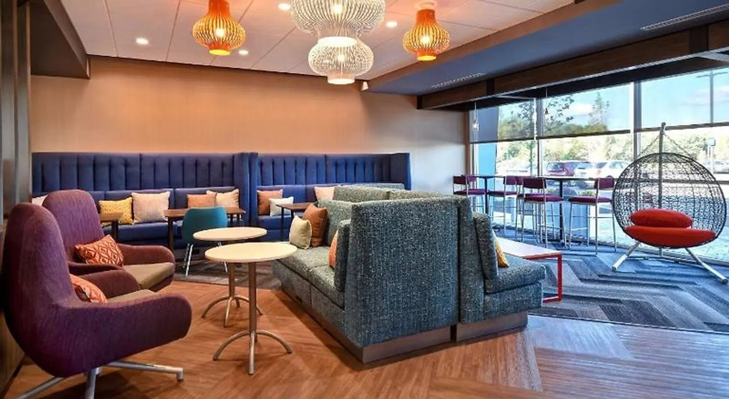 Tru by Hilton Concord LOUNGE_LOBBY