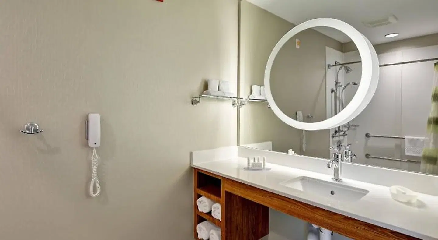 SpringHill Suites by Marriott Cincinnati Airport South Badezimmer