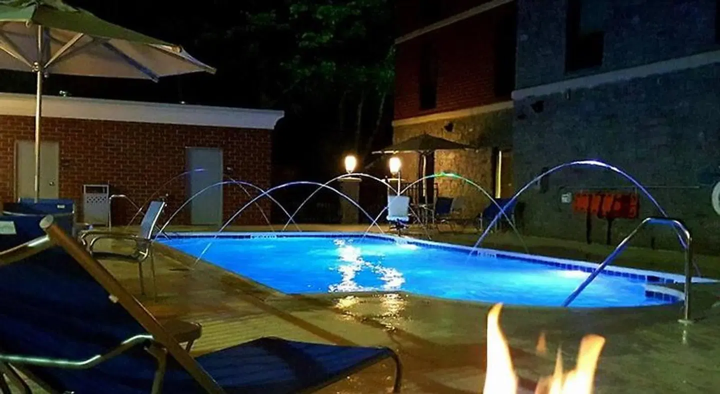 Hampton Inn Lexington Medical Center OUTDOOR_POOL