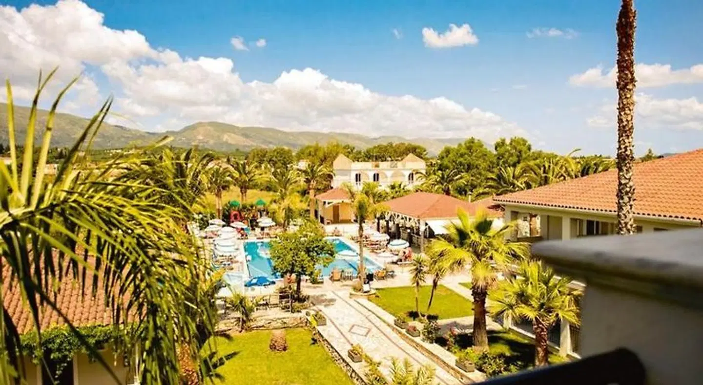 Margarita Hotel EXTERIOR