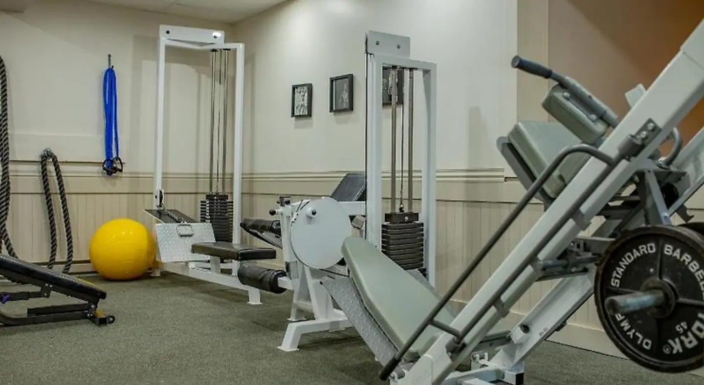 Complexe Hotelier Pelchat Sport und Entertainment