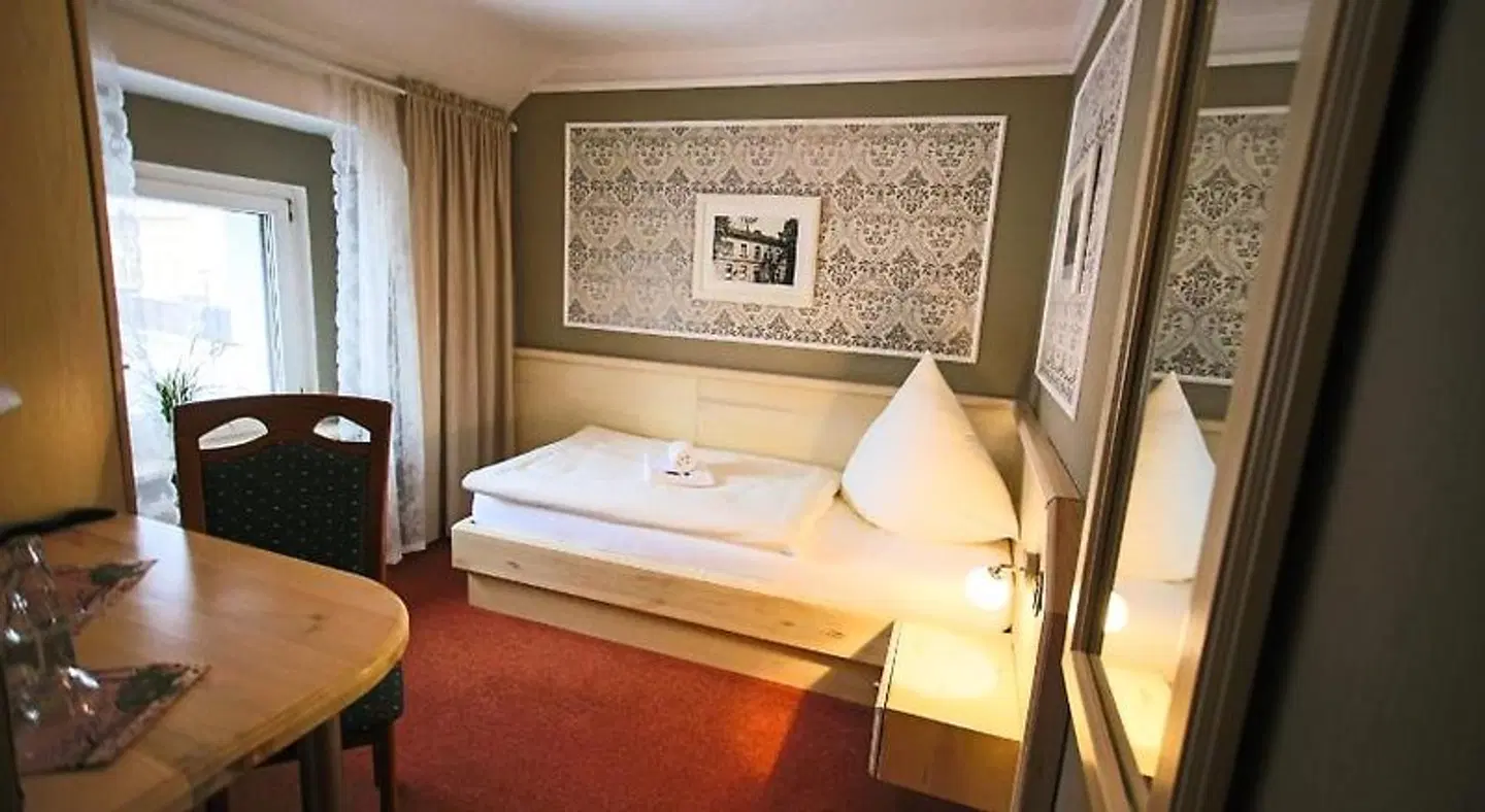 Alter Krug ROOM_EXAMPLE