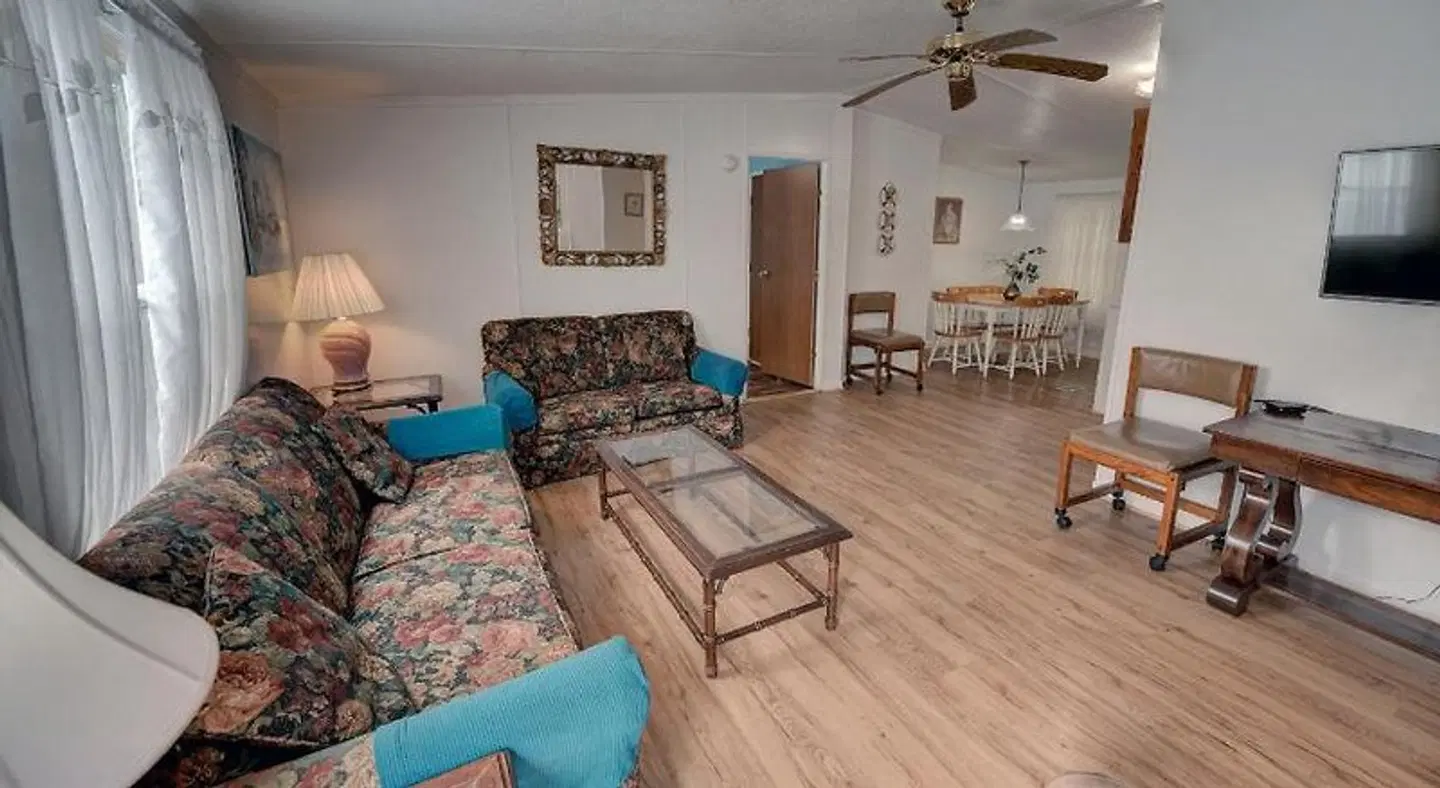 Outer Banks Motel - Village Accommodations ROOM_EXAMPLE