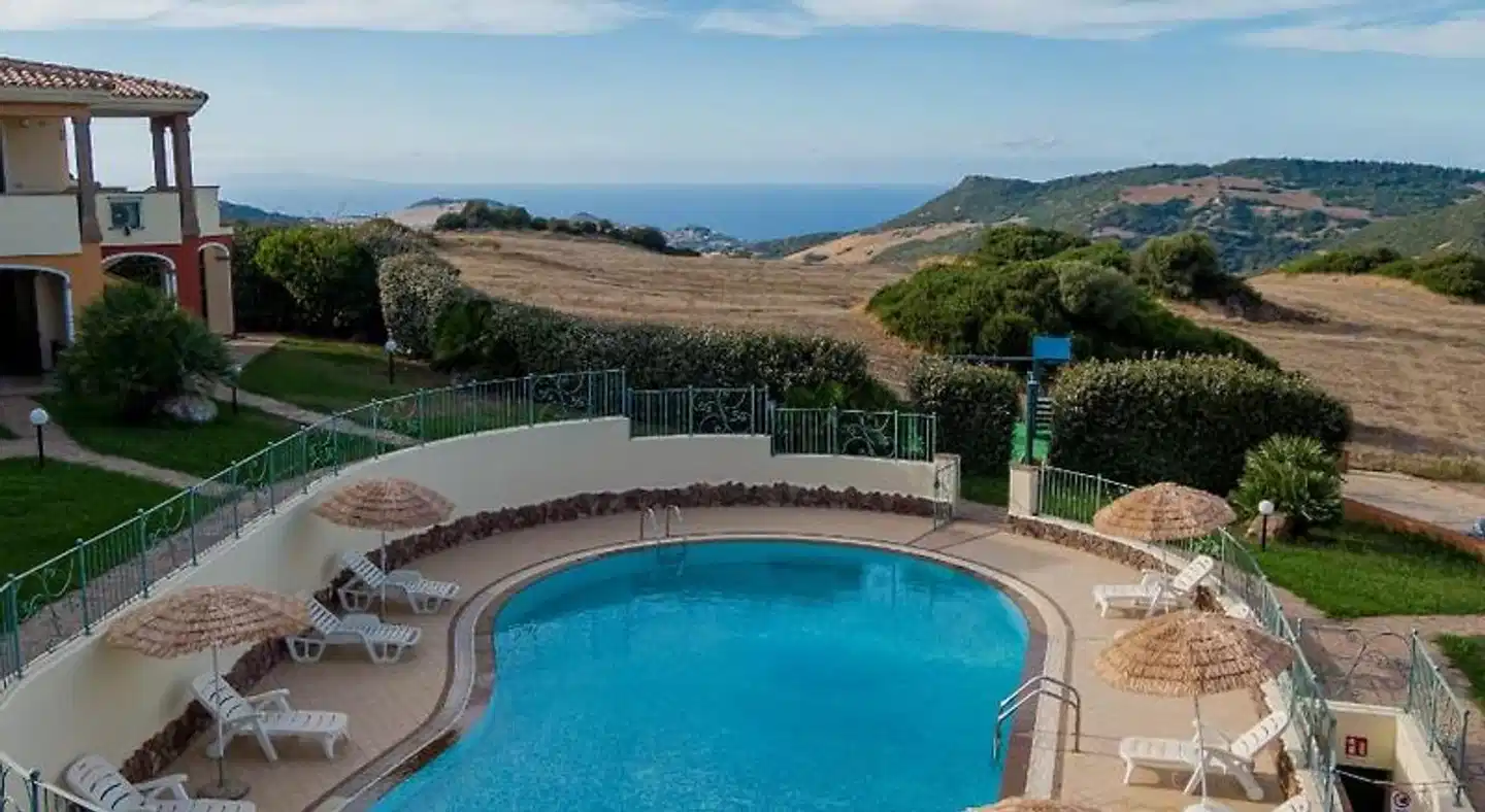 Residenza Le Farfalle Pool