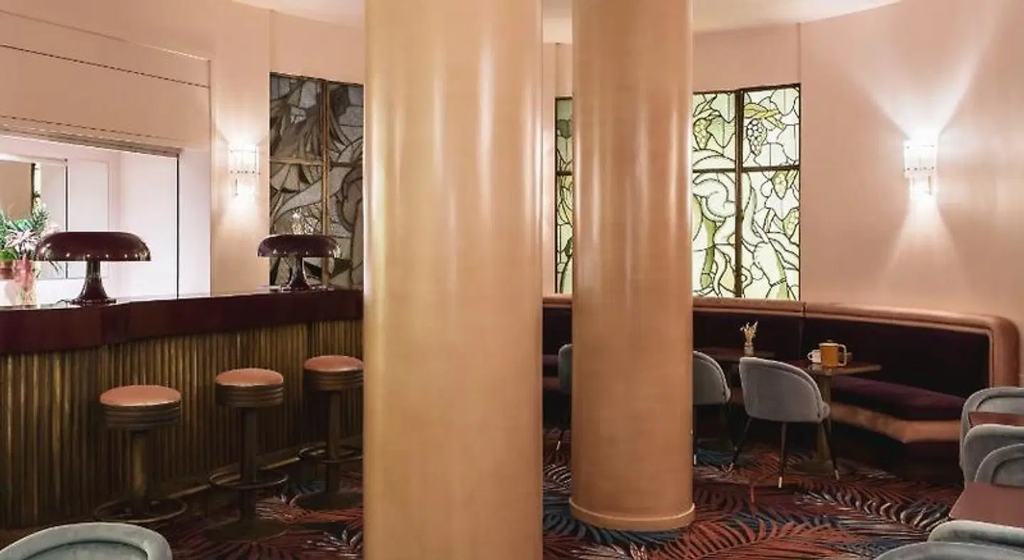 Hôtel Mercedes Arc de Triomphe Badezimmer