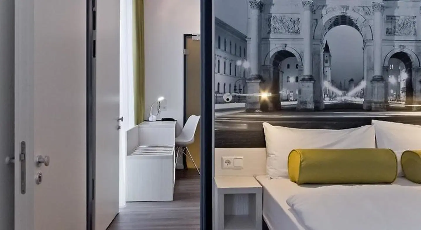 Super 8 by Wyndham Munich City North Badezimmer