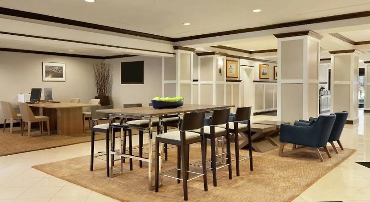 DoubleTree by Hilton Hotel Annapolis Bar