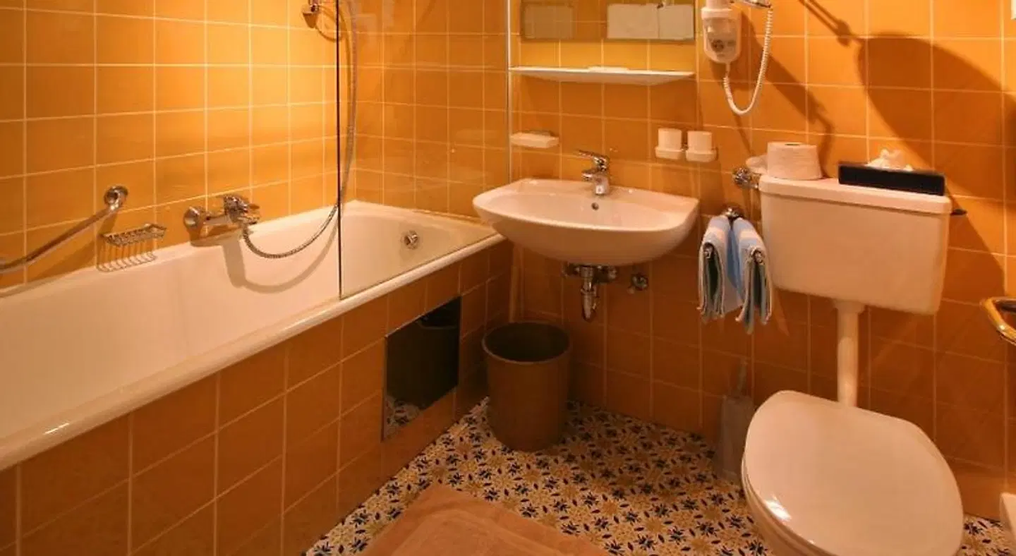 Tiroler Adler Badezimmer