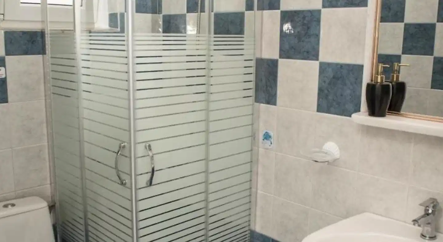 Studios Vythos Badezimmer