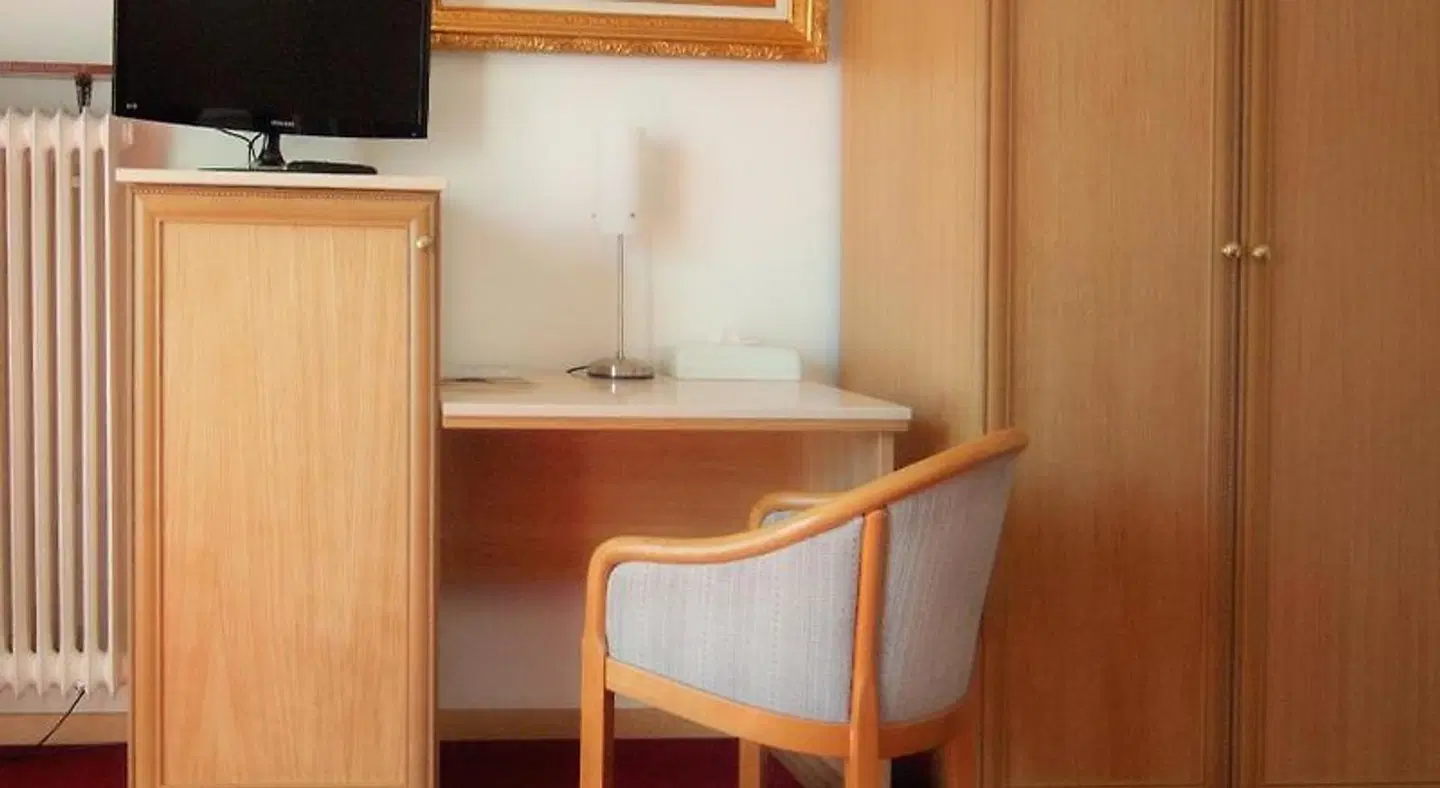 Dischma ROOM_EXAMPLE