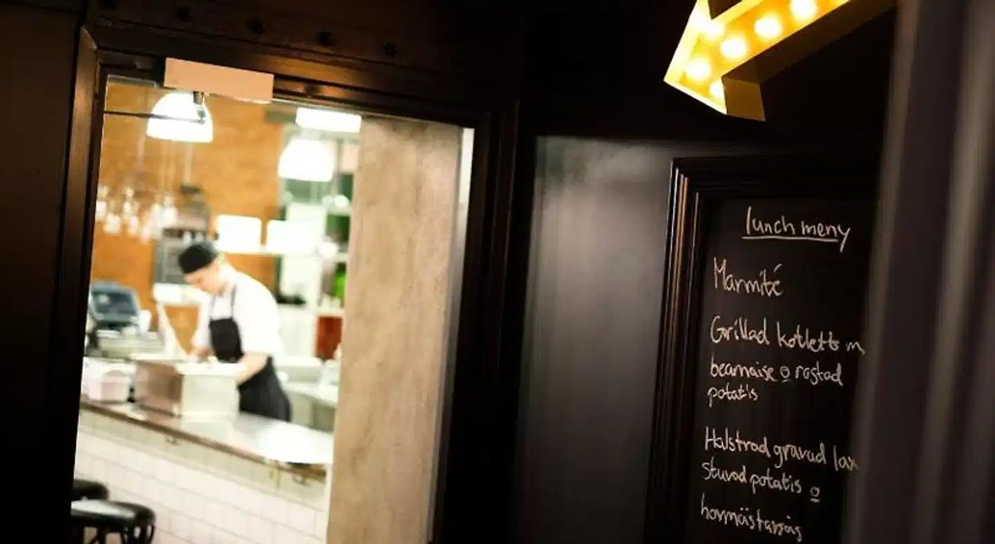 Clarion Collection Hotel Temperance Lobby