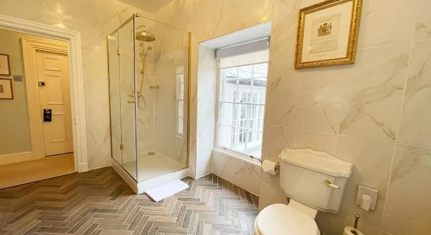 Plas Dinas Country House Badezimmer