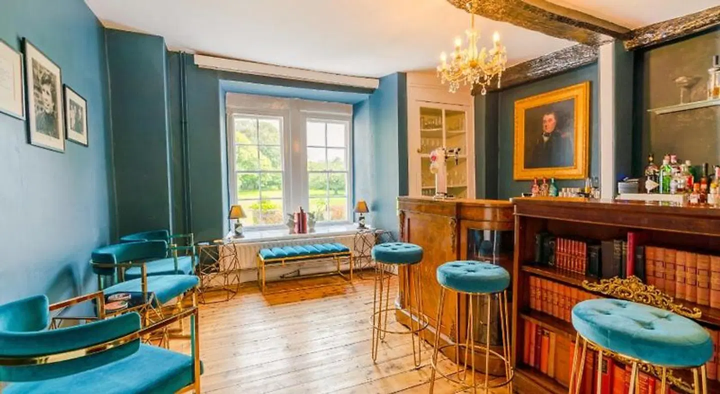Plas Dinas Country House Bar