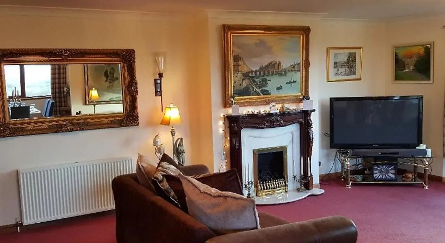 Strathview ROOM_EXAMPLE