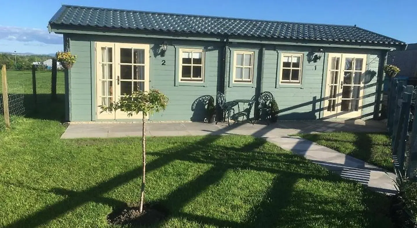Auchenlea lodges EXTERIOR