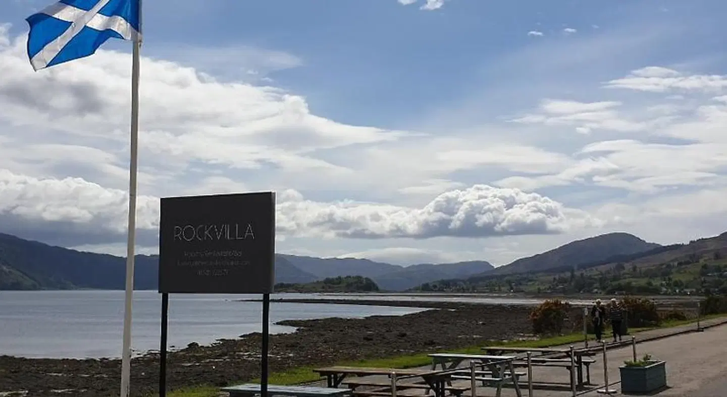 Rockvilla Guest House EXTERIOR