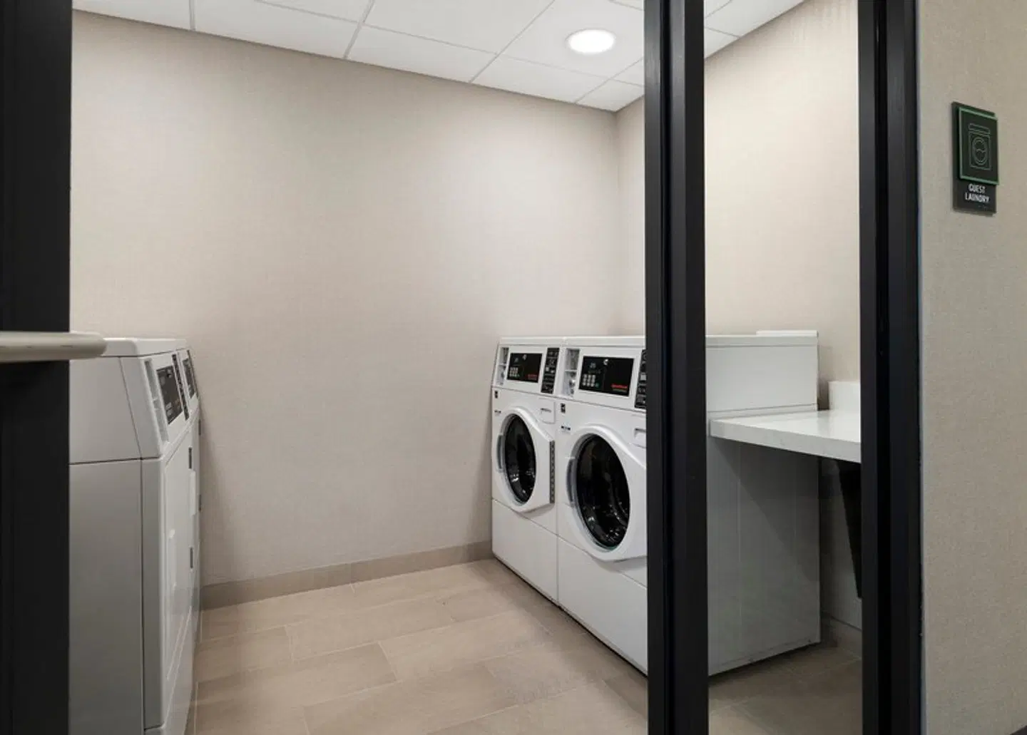 Holiday Inn Cincinnati - Liberty Way Badezimmer
