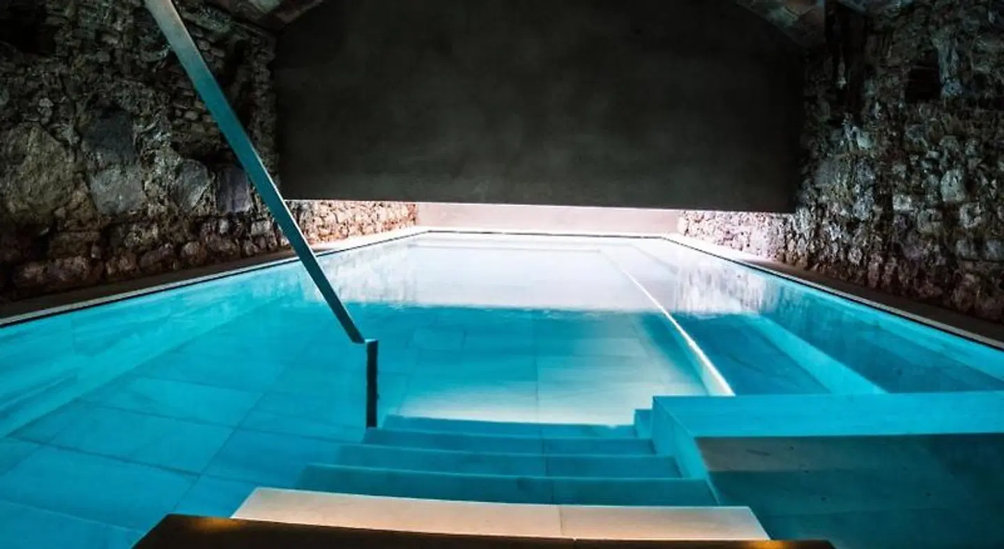 Balneari Termes Victòria Hallenbad