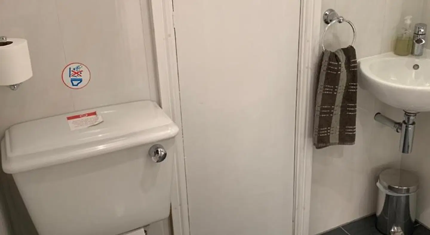 Armada Guesthouse Badezimmer