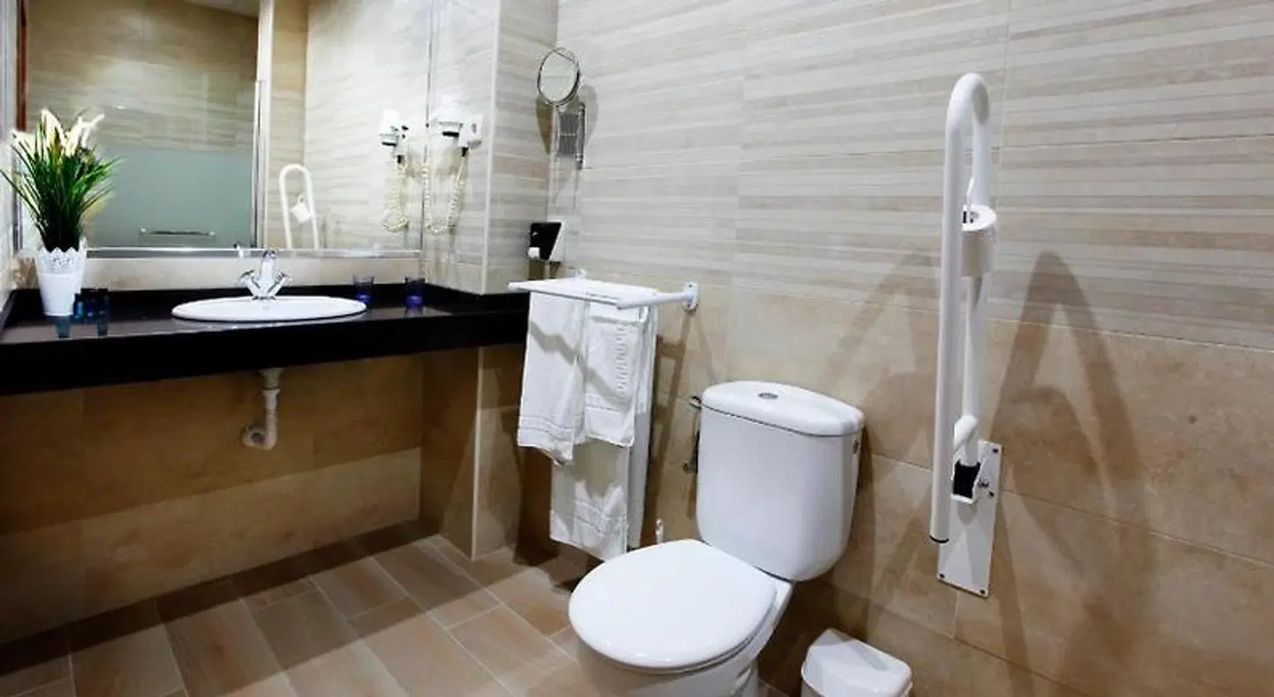 Hostal Paris Badezimmer