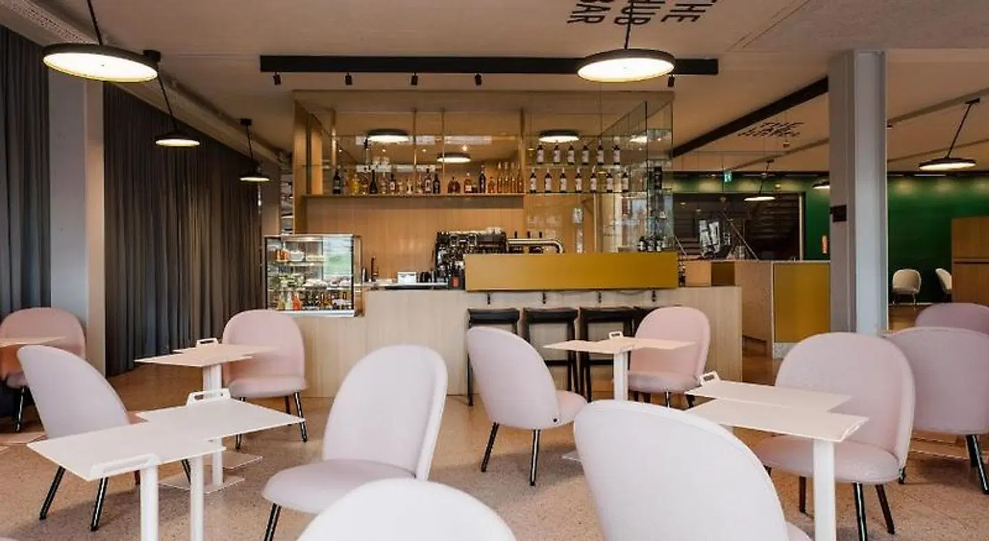 The Lab Hotel & Apartments Bar