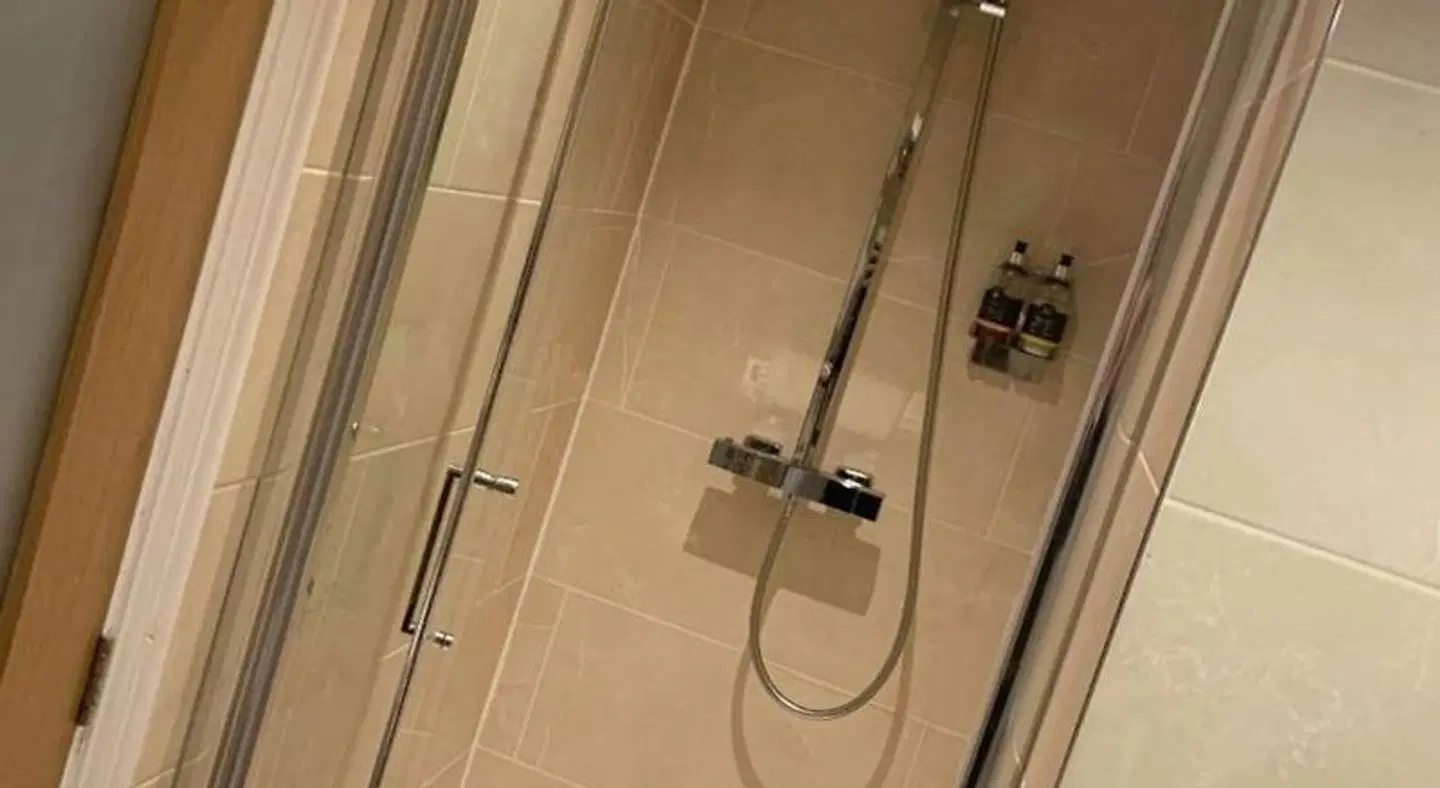 Plas Yn Dre Badezimmer