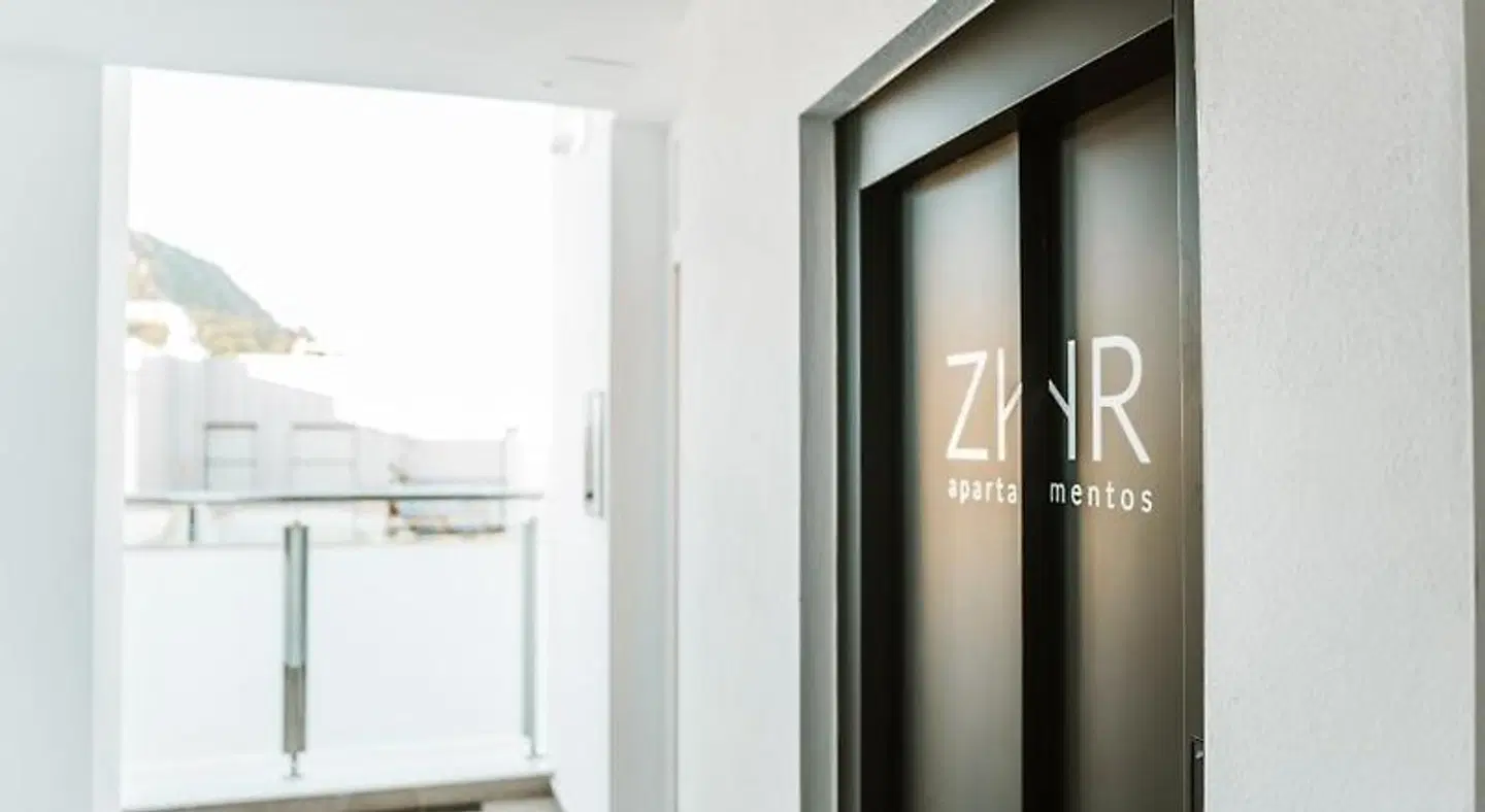 Apartamentos ZHR ROOM_EXAMPLE