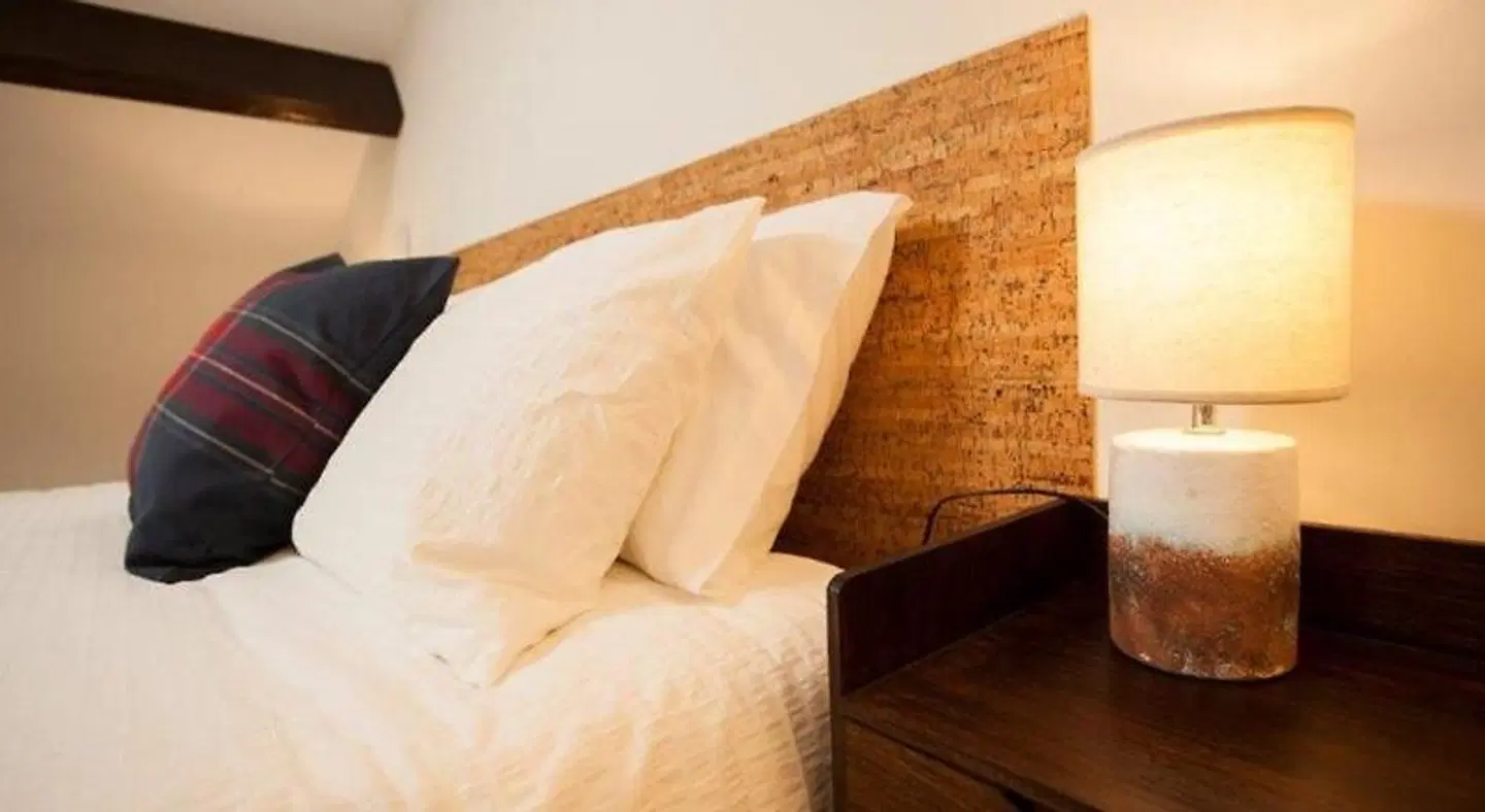 Oporto Waves ROOM_EXAMPLE