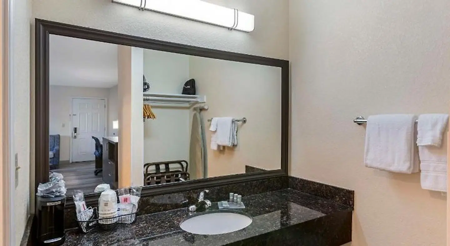 Best Western Superstition Springs Badezimmer