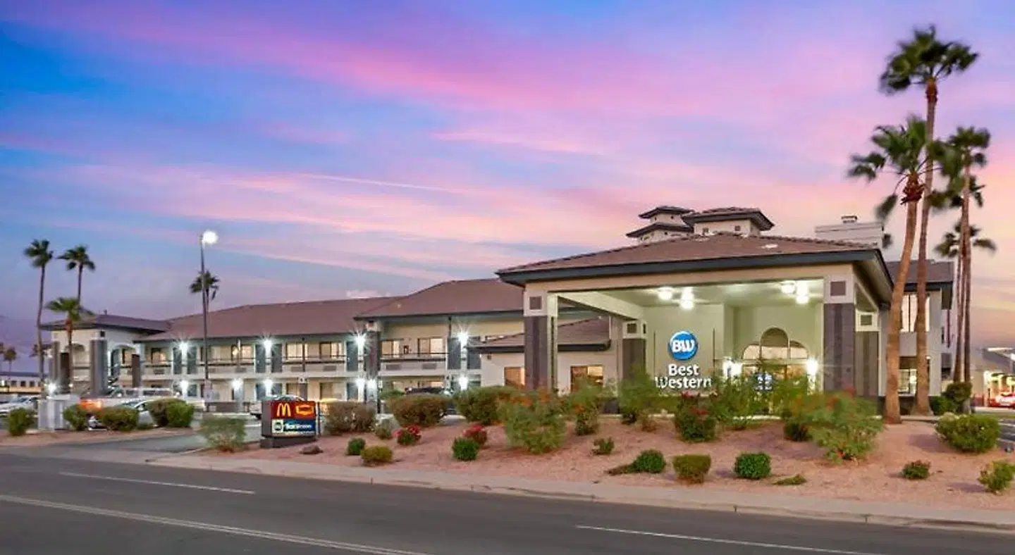 Best Western Superstition Springs EXTERIOR