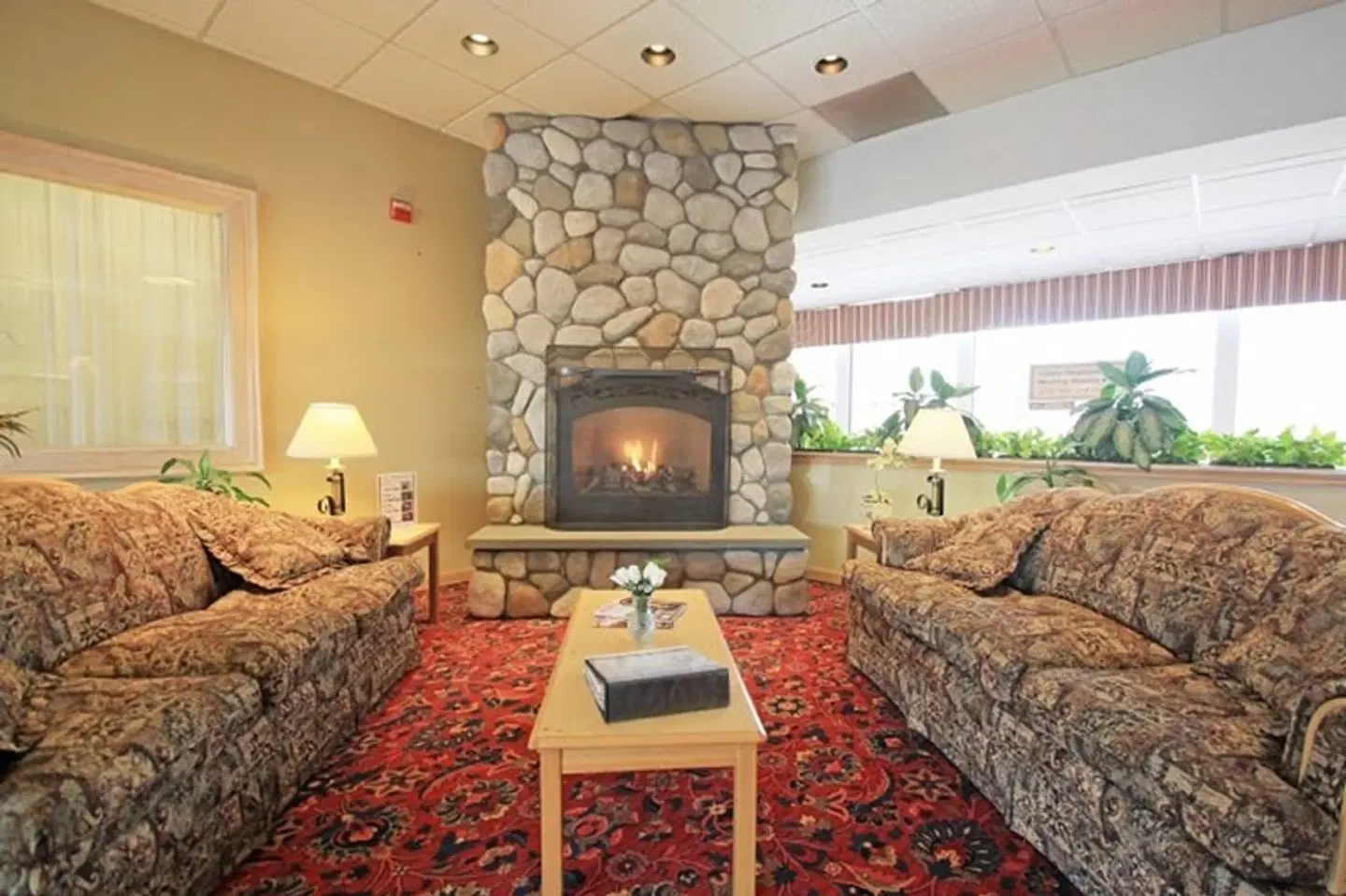 Fireside Inn & Suites Portland ROOM_EXAMPLE