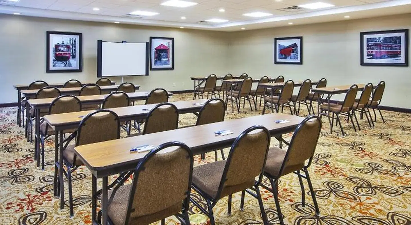 Holiday Inn Express & Suites Washington - Meadow Lands by IHG Konferenz