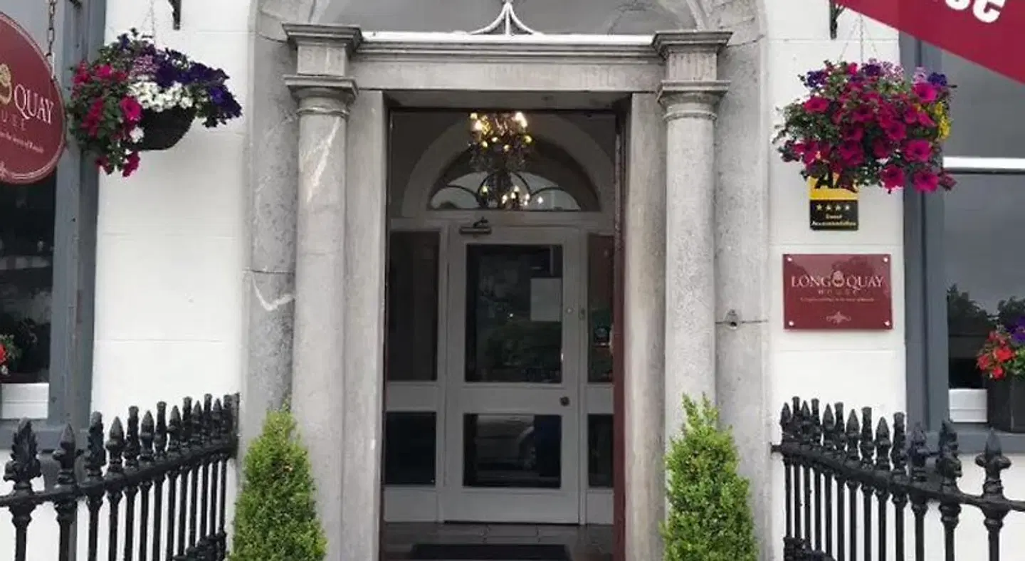 Long Quay House EXTERIOR