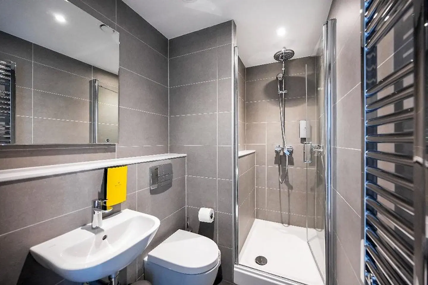 Staycity Aparthotels Dublin City Centre Badezimmer