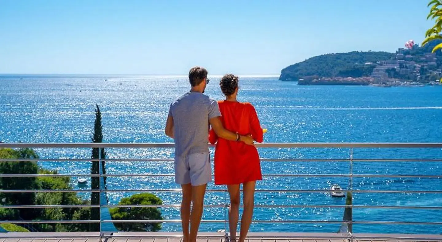 Dukley Hotel & Resort PEOPLE