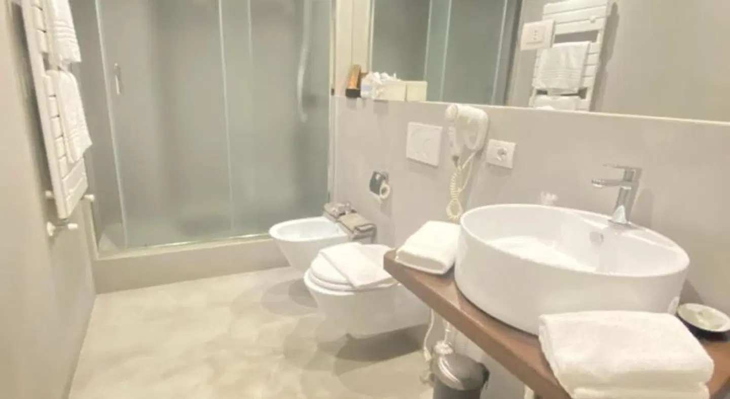 Rumi Rooms Badezimmer