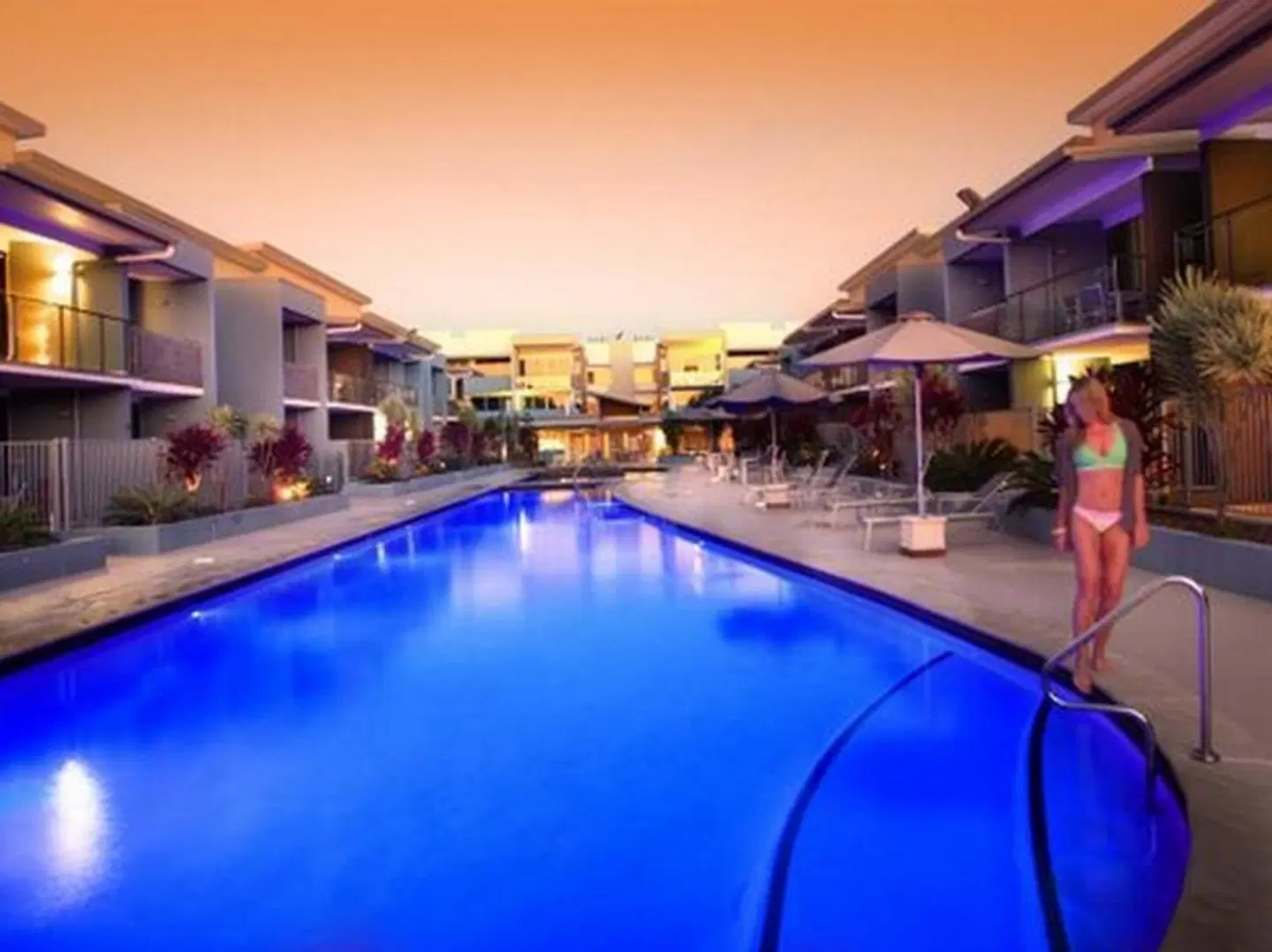Ramada by Wyndham Hervey Bay OUTDOOR_POOL