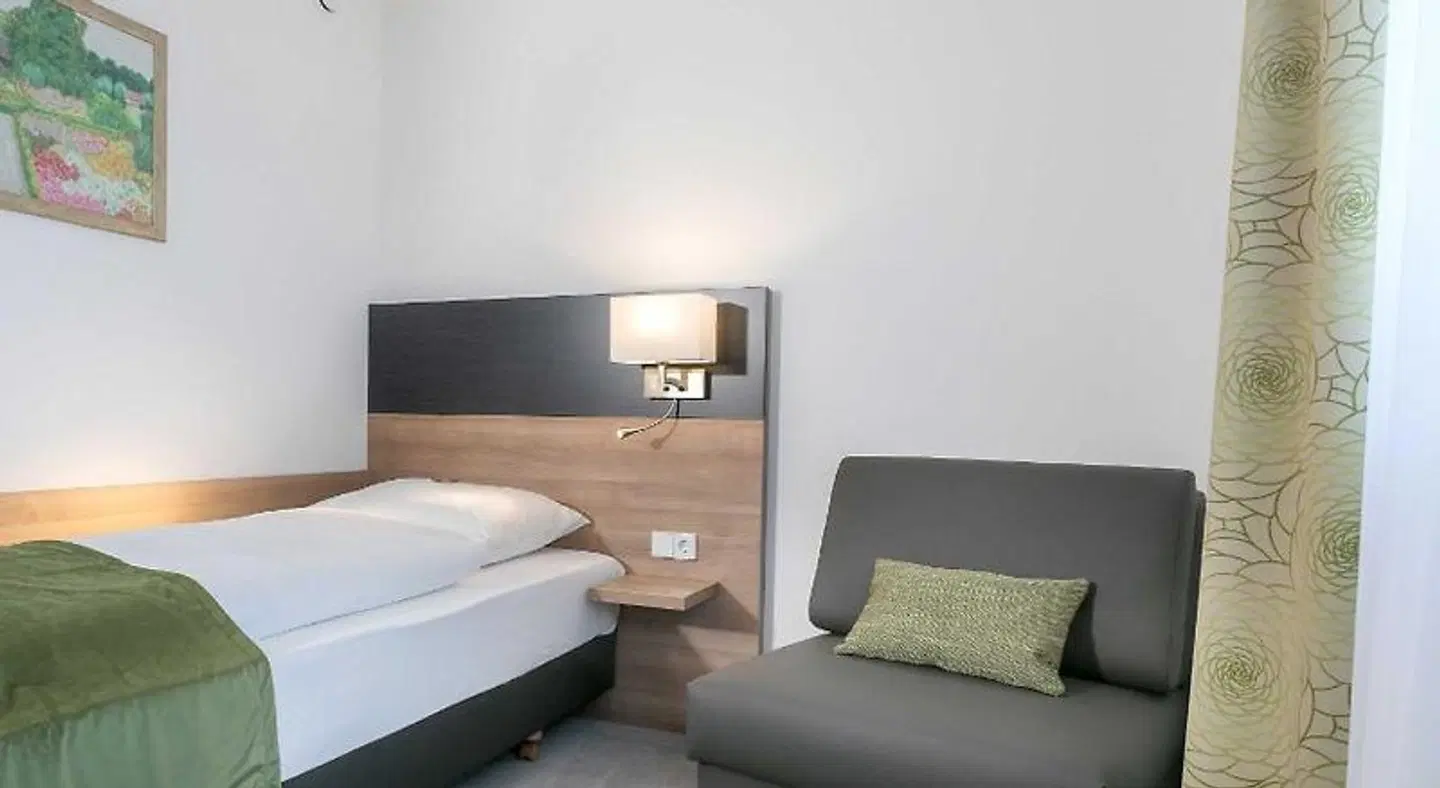 Hotel Kern garni ROOM_EXAMPLE